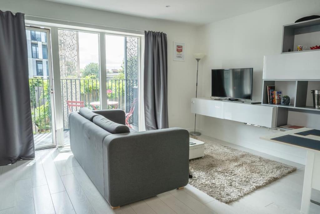 Cool Dalston Studio With Balcony And Gym Apartment London Ngoại thất bức ảnh