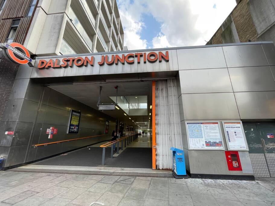 Cool Dalston Studio With Balcony And Gym Apartment London Ngoại thất bức ảnh