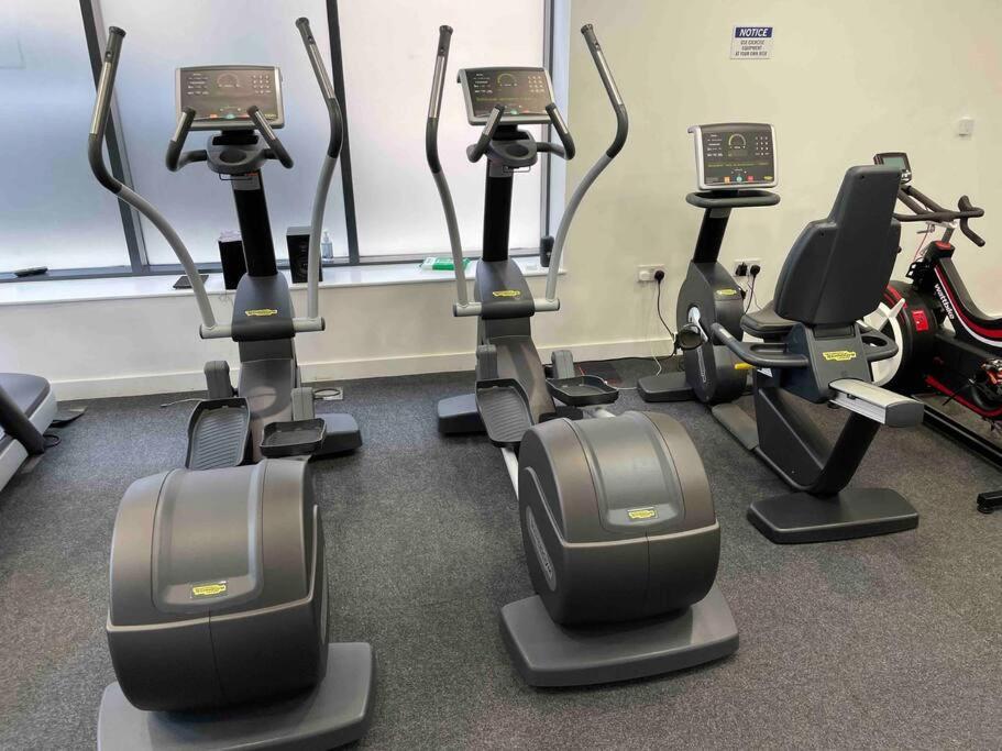 Cool Dalston Studio With Balcony And Gym Apartment London Ngoại thất bức ảnh